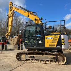 JCB JS130LC