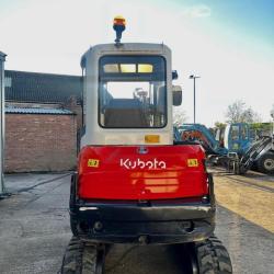 Kubota KX71-3