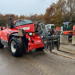 Manitou MT1440.    100P