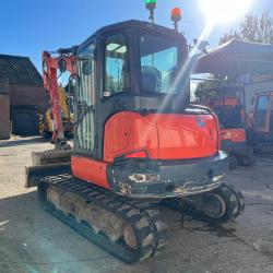 Kubota KX057-4