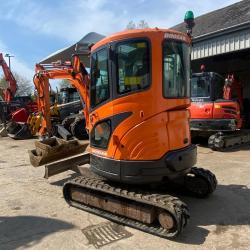 Doosan DX27Z