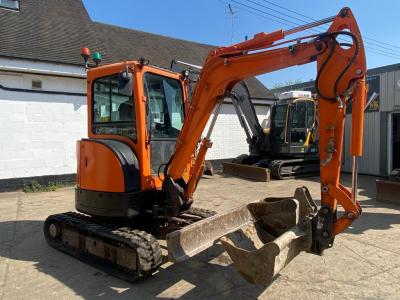 Doosan DX27Z